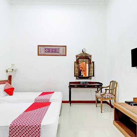 Hotel O Bandung Near Stadion Siliwangi Formerly The Ethnic Hotel Bandung Exterior foto