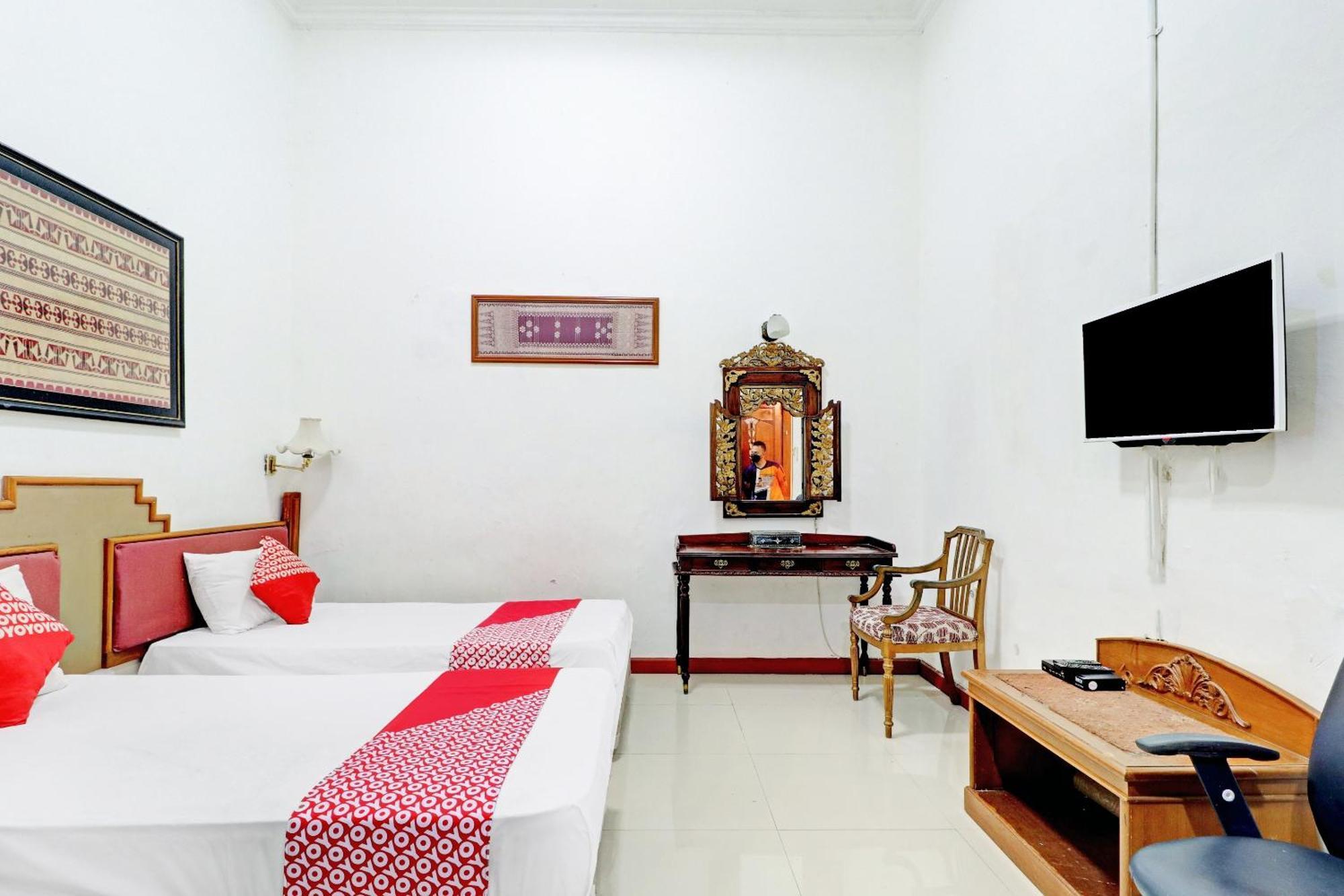 Hotel O Bandung Near Stadion Siliwangi Formerly The Ethnic Hotel Bandung Exterior foto