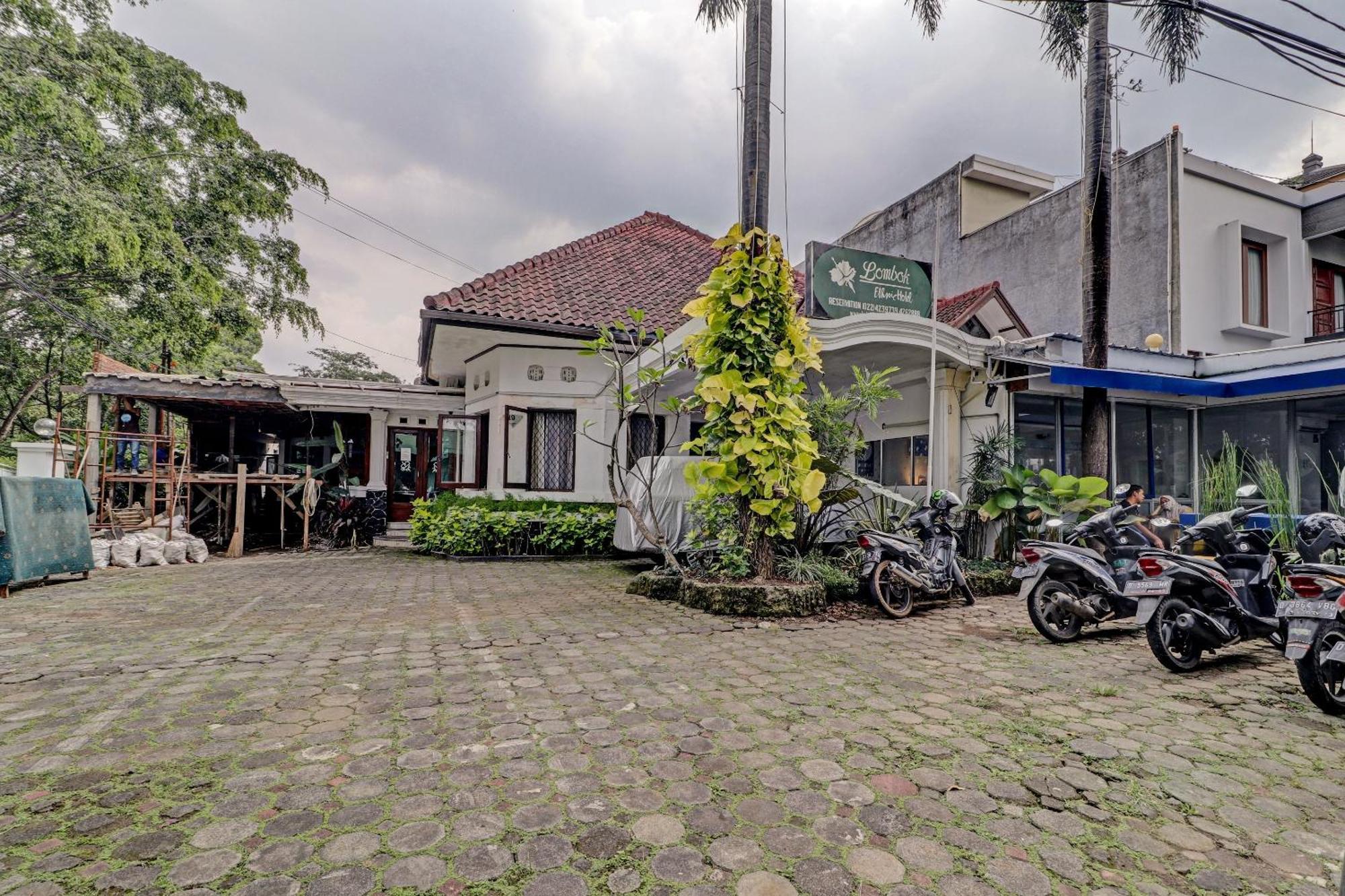 Hotel O Bandung Near Stadion Siliwangi Formerly The Ethnic Hotel Bandung Exterior foto